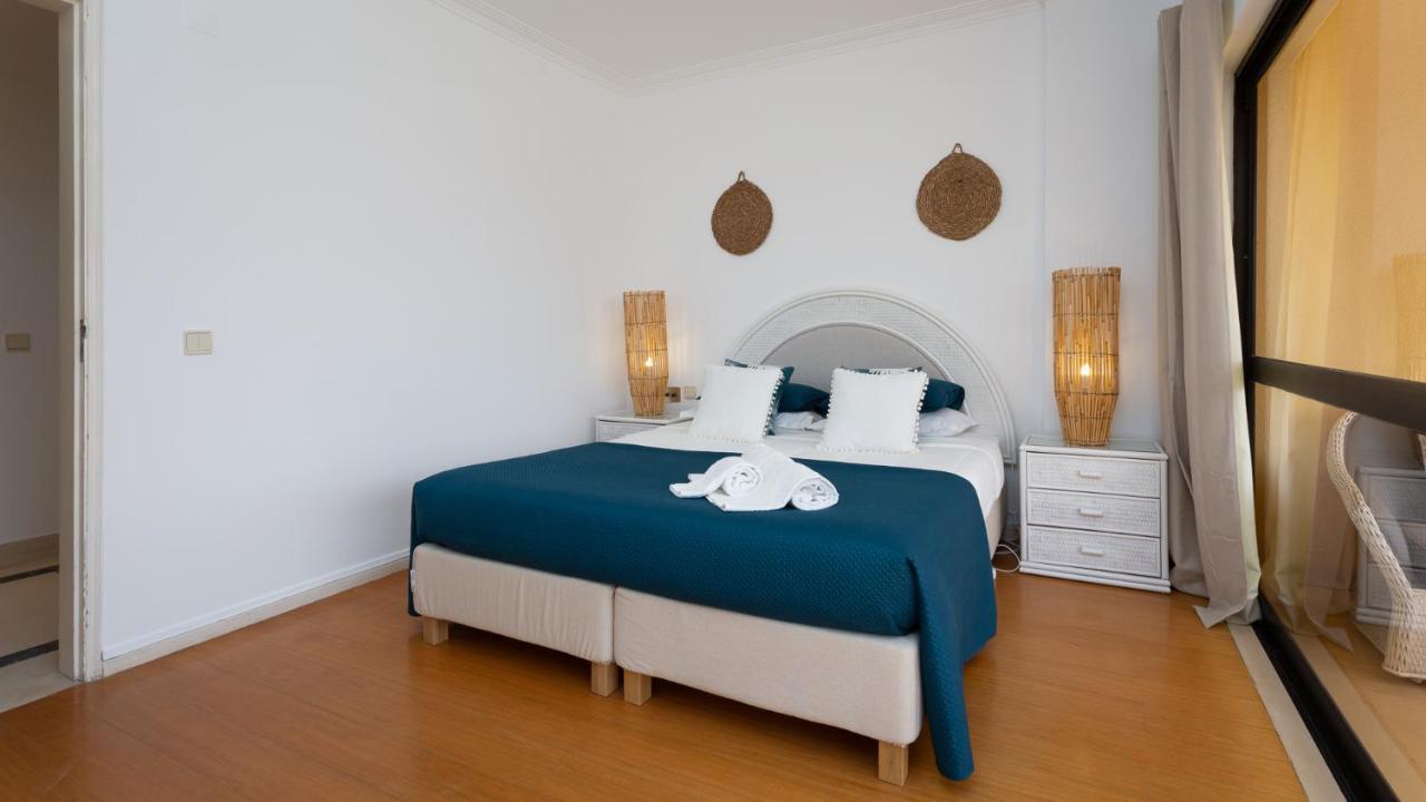 Marina 2Bdr Apartment With Balcony & Pool - 5Min From Beach By Lovelystay Quarteira Extérieur photo