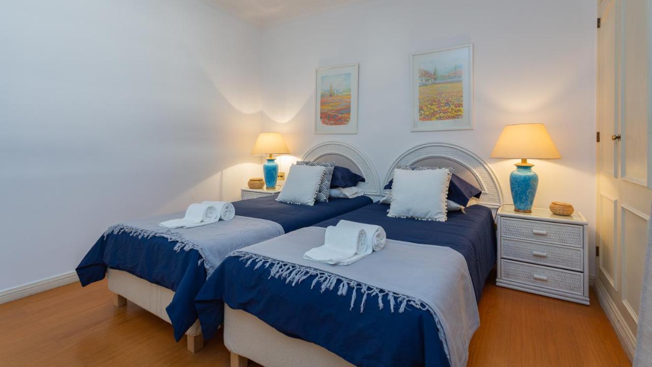 Marina 2Bdr Apartment With Balcony & Pool - 5Min From Beach By Lovelystay Quarteira Extérieur photo