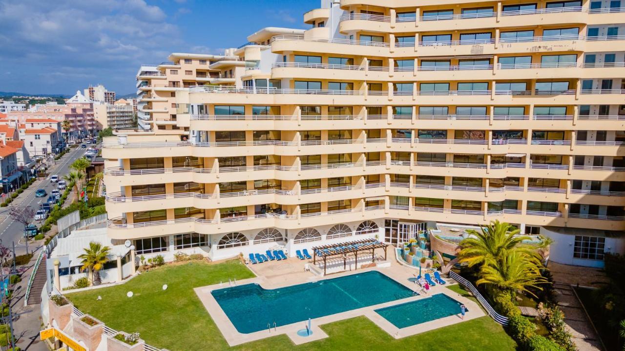 Marina 2Bdr Apartment With Balcony & Pool - 5Min From Beach By Lovelystay Quarteira Extérieur photo