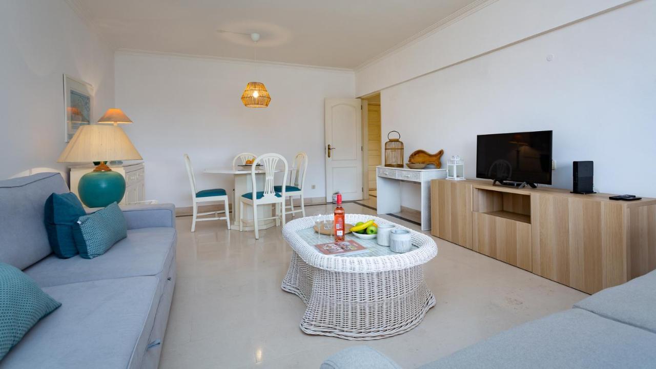 Marina 2Bdr Apartment With Balcony & Pool - 5Min From Beach By Lovelystay Quarteira Extérieur photo